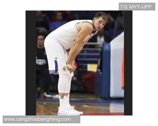 全球十大颜值男足球星榜单 这些球员不仅技术超群更是颜值担当