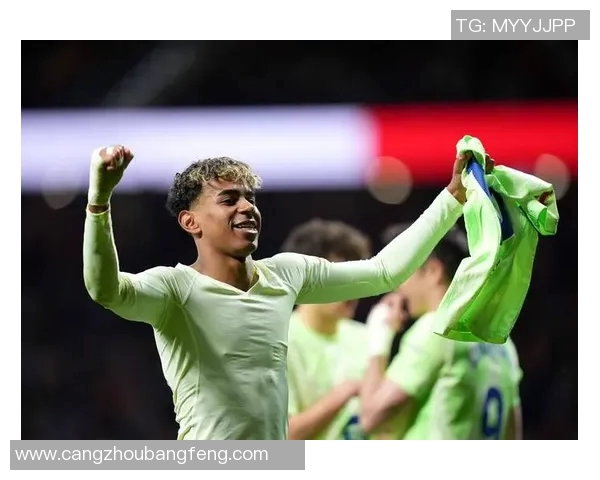 足球世界第一球星的成长历程与未来展望:从新星到传奇的辉煌之路 足球世界第一球星的成长历程与未来展望:从新星到传奇的辉煌之路